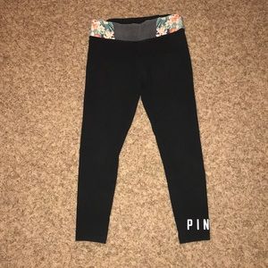 PINK Victoria’s Secret leggings